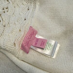 Lilly Pulitzer White Knit over the shoulders top.